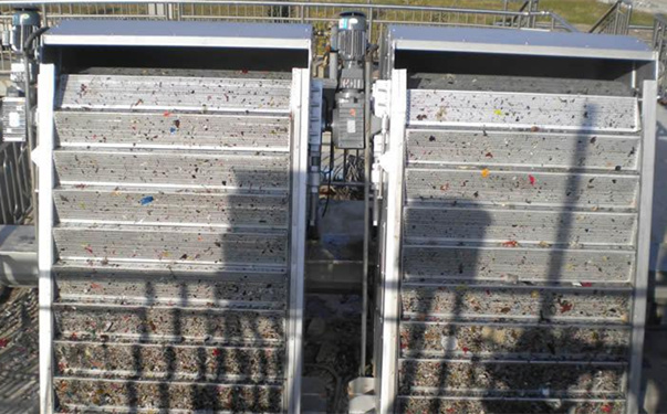 網(wǎng)板梯格柵清污機(jī)結(jié)構(gòu)說明(圖1) 1_副本.jpg